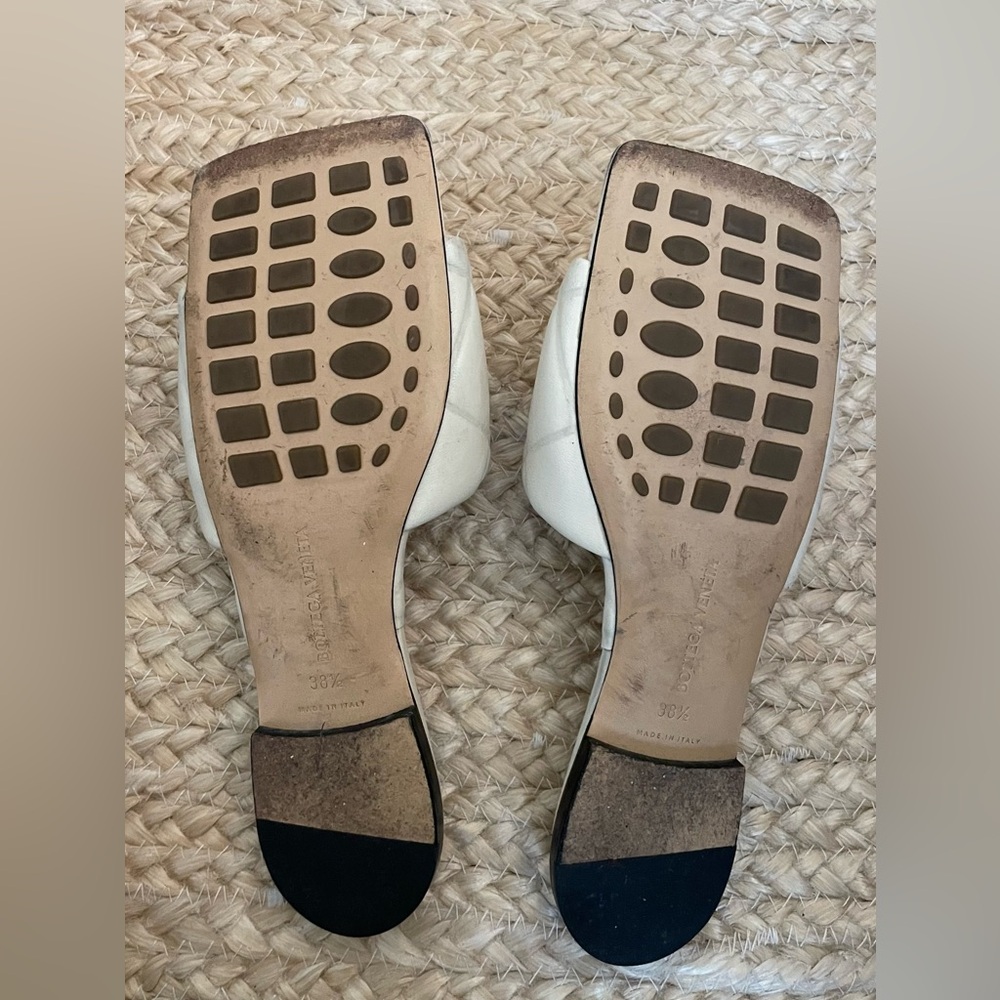 Bottega Veneta Quilted Leather Sandals - Picture 8 of 9